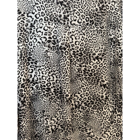 Vince Camuto Women’s L Blouse Top Leopard Animal Print Long Sleeve V-Neck Tunic - Picture 9 of 9